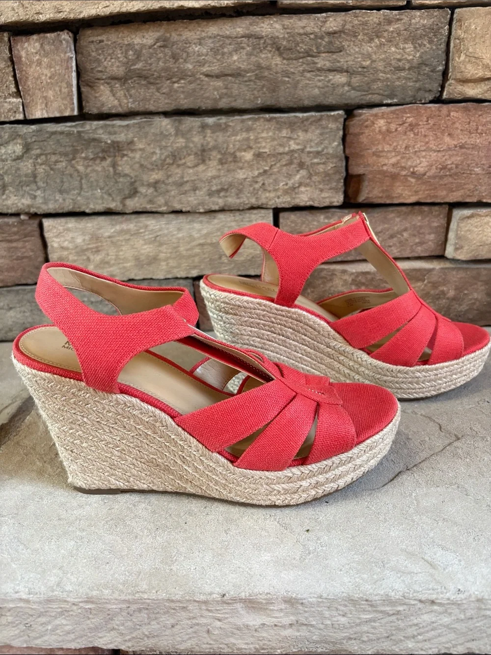 Michael Michael Kors sz 8.5 orange cloth wedges